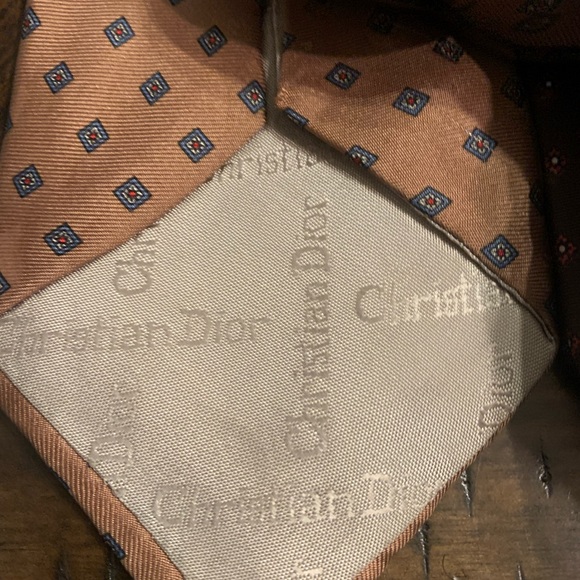 Mens Vintage Christian Dior Silk Neck Ties - Picture 4 of 5